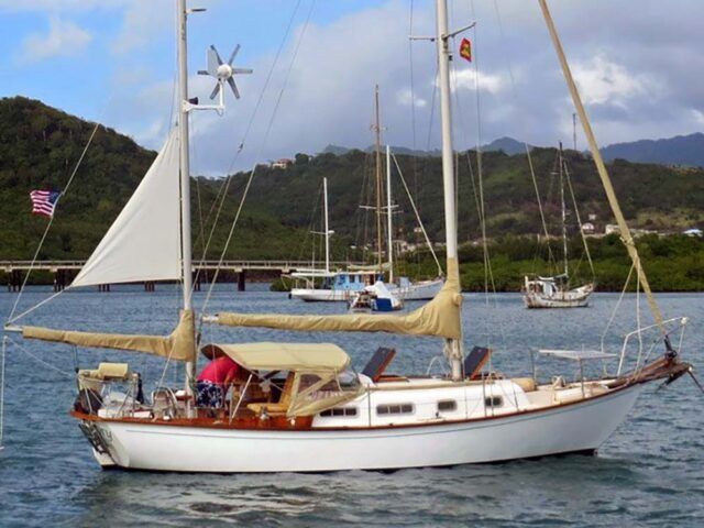 Allied Seawind 30 sailboat data
