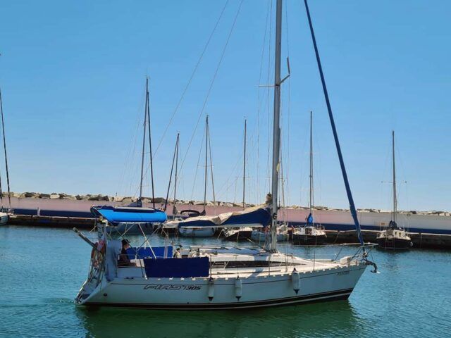 Beneteau First 305 1