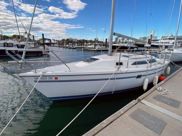 Catalina 28 sailboat data