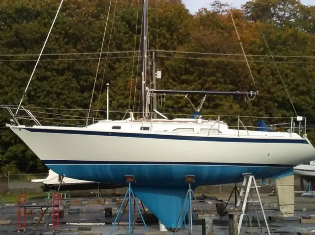 Ericson_32-3 sailboat data