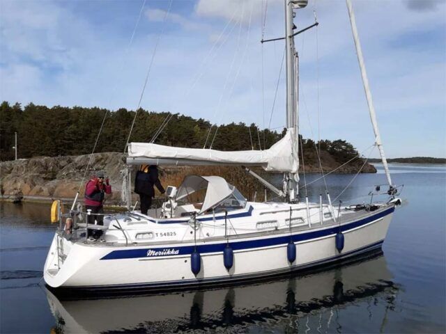Hallberg-Rassy 37 sailboat data