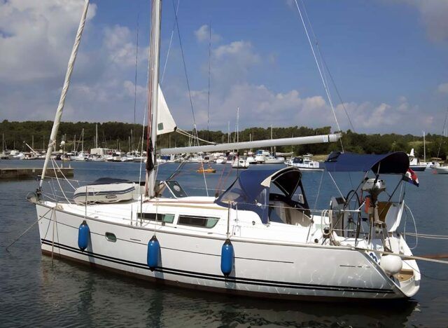 Jeanneau Sun Odyssey 32i sailboat data