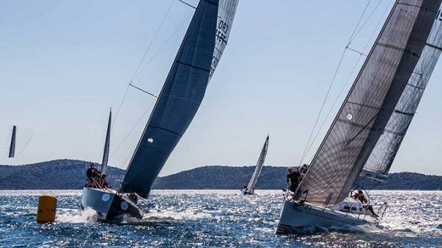 Maniobra regata