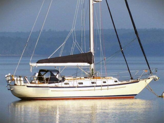 Pacific Seacraft 37 sailboat data