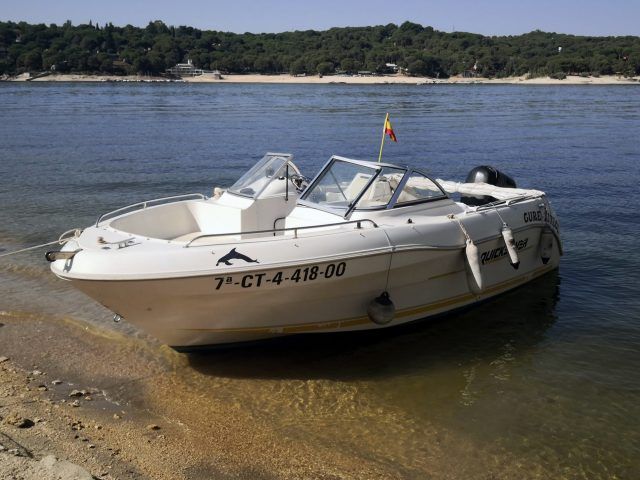 Quicksilver 580 Open Bowrider 1