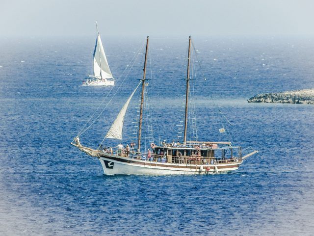 Velero de uno o dos palos: ¿qué elegir?
